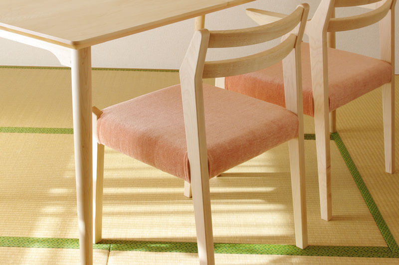 inhono furnitureの椅子