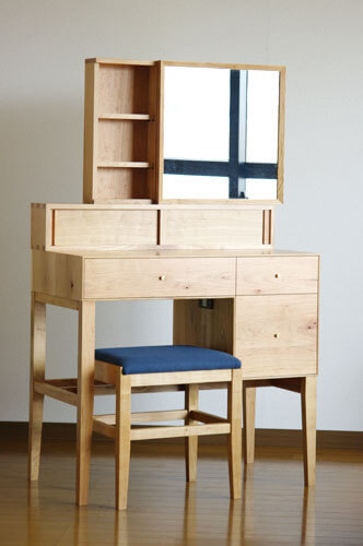 神奈川の無垢材家具inahono furniture
